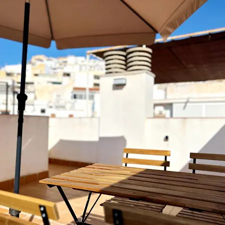 Apartamento Con Garaje Y Terraza Cerca De La Playa Salobreña